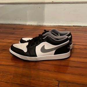 New Black & White Jordan 1 Low Just Like New